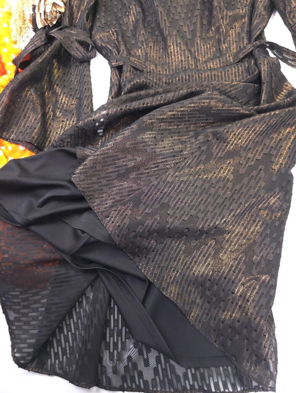 Like New Nine West Black Metallic Fit-and-Flare Dress with Tie Sleeves Sz 6 - Picture 9 of 13